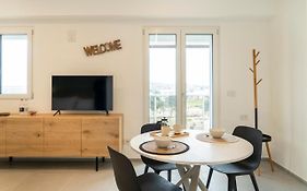 Gentile 46 Luxury Flat